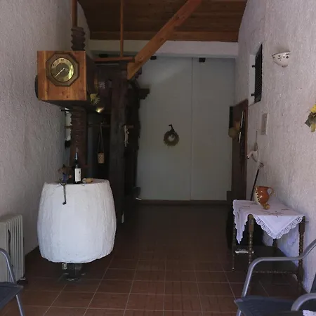 Anika's Wine Press Semesterbostad